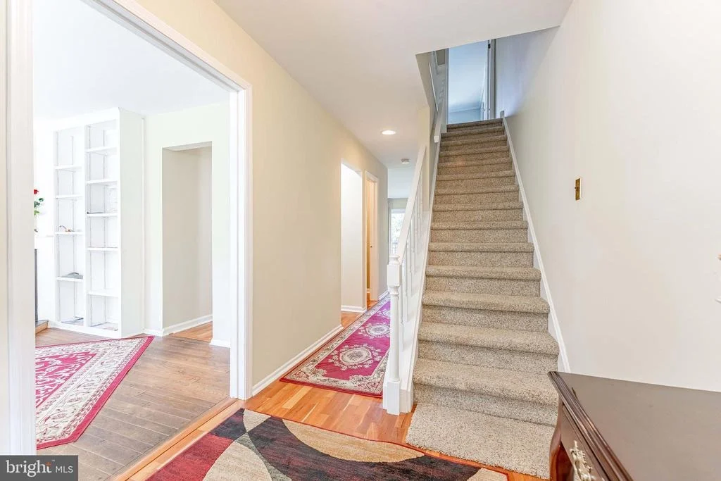 Photo of 11 CHATEAU CIRCLE