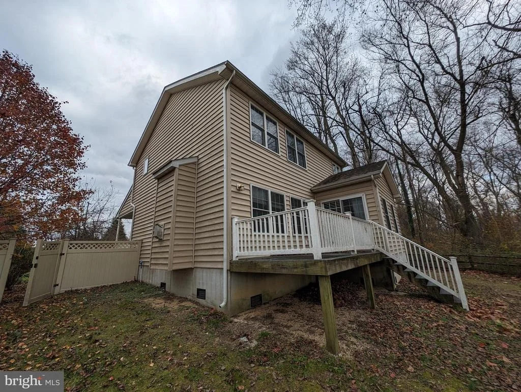 Photo of 32159 RIVER ROAD