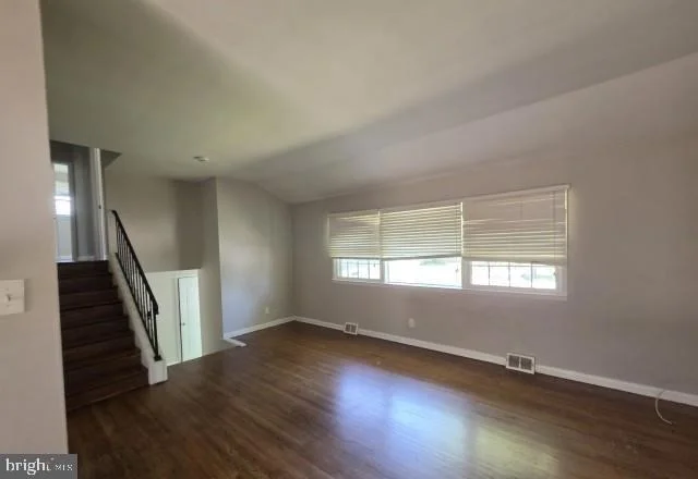 Photo of 408 BRUCE ROAD