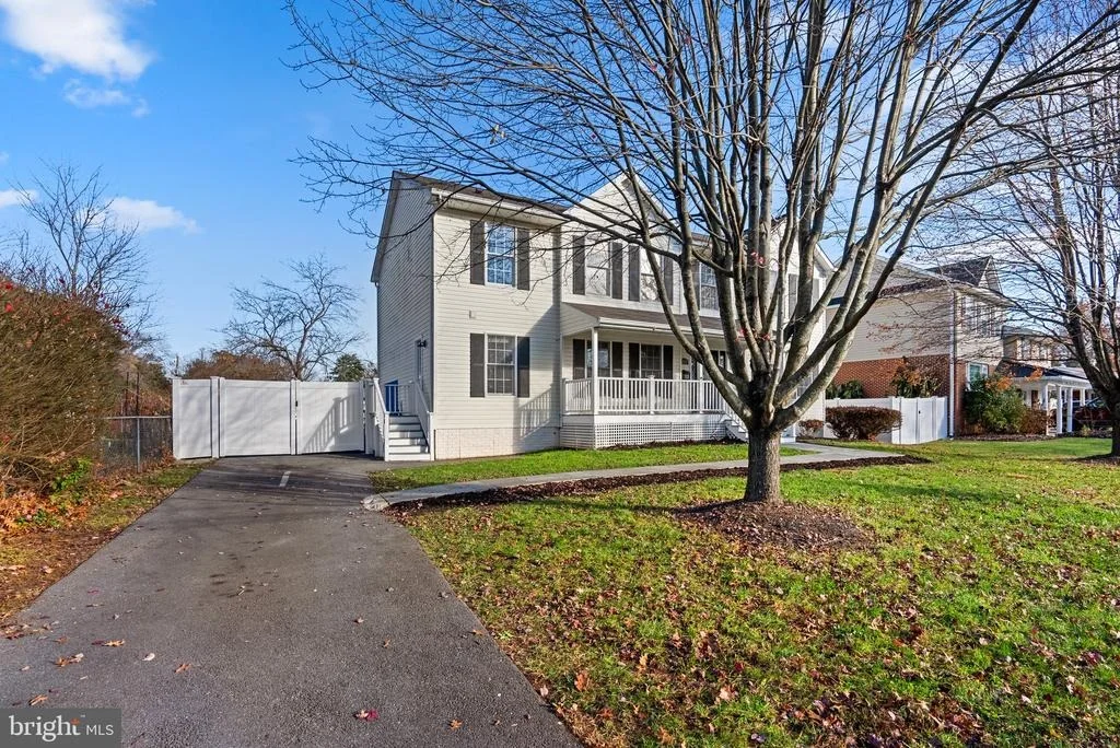 Photo of 1117 CRESTHAVEN DRIVE