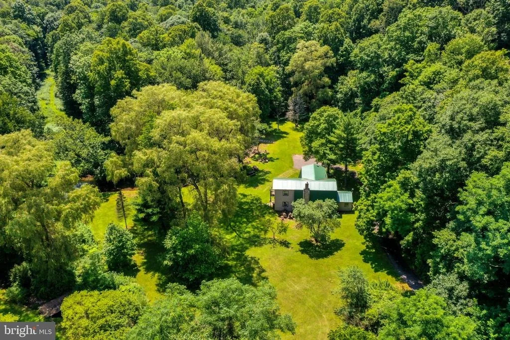 Photo of 4838 BEAR CREEK ROAD