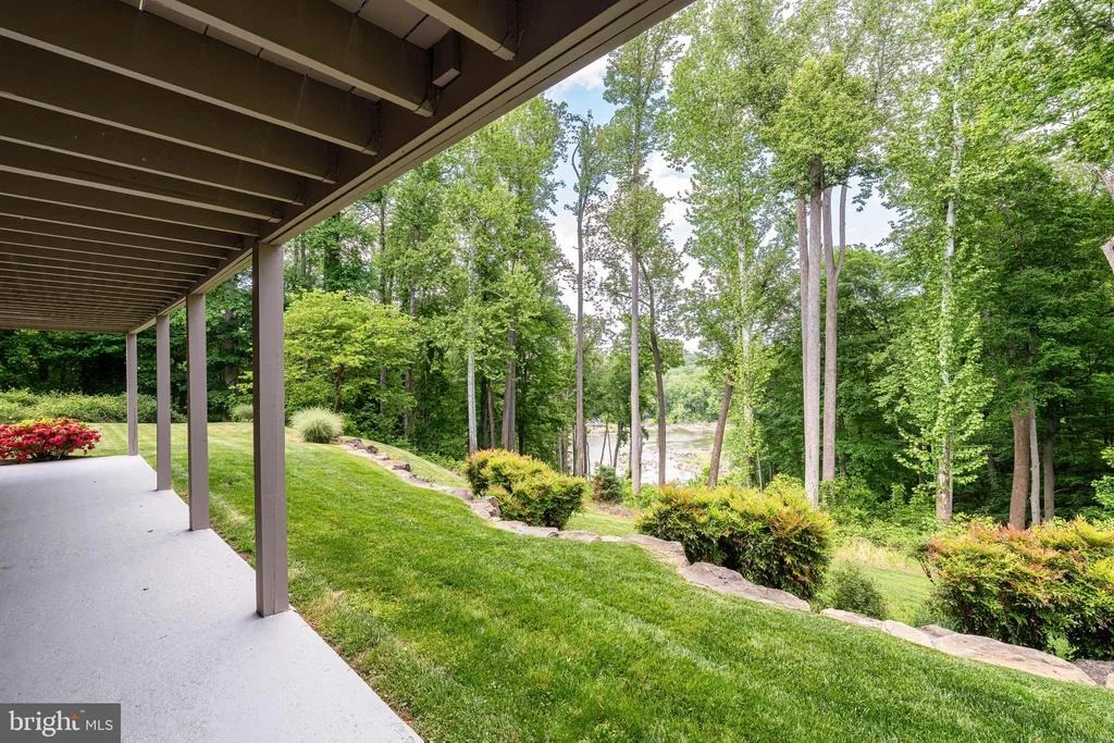Photo of 7018 GREEN OAK DRIVE