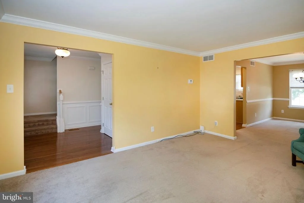 Photo of 34 CHESTERTOWN ROAD