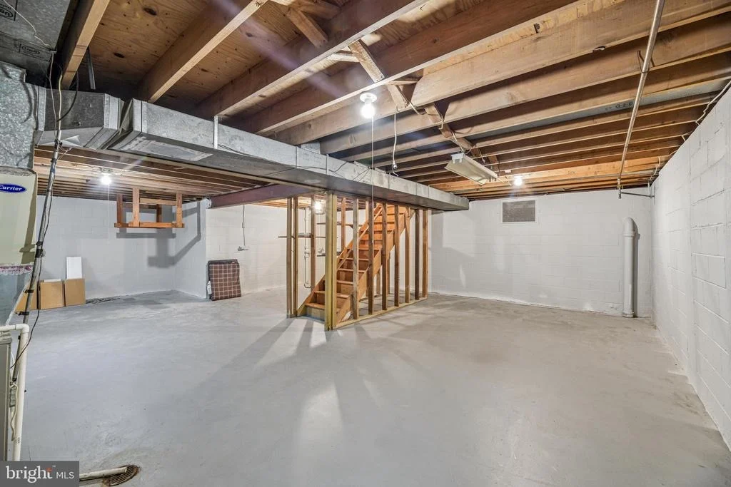 Photo of 8839 TUCKERMAN LANE
