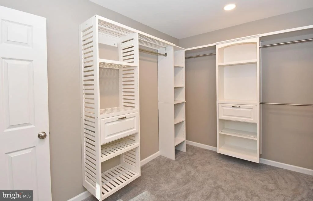 Photo of 516 OVERBROOK DRIVE