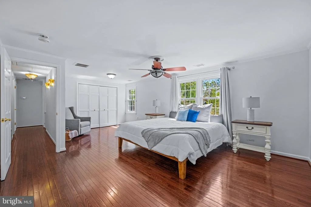 Photo of 6 STARLIGHT COURT
