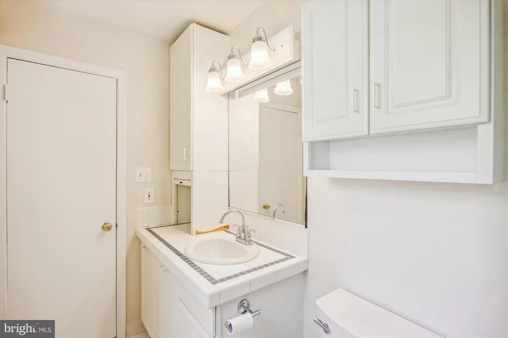 Photo of 2709 HEWITT AVENUE
