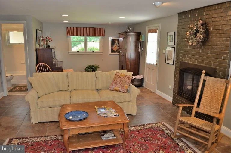 Photo of 1827 OPALOCKA DRIVE