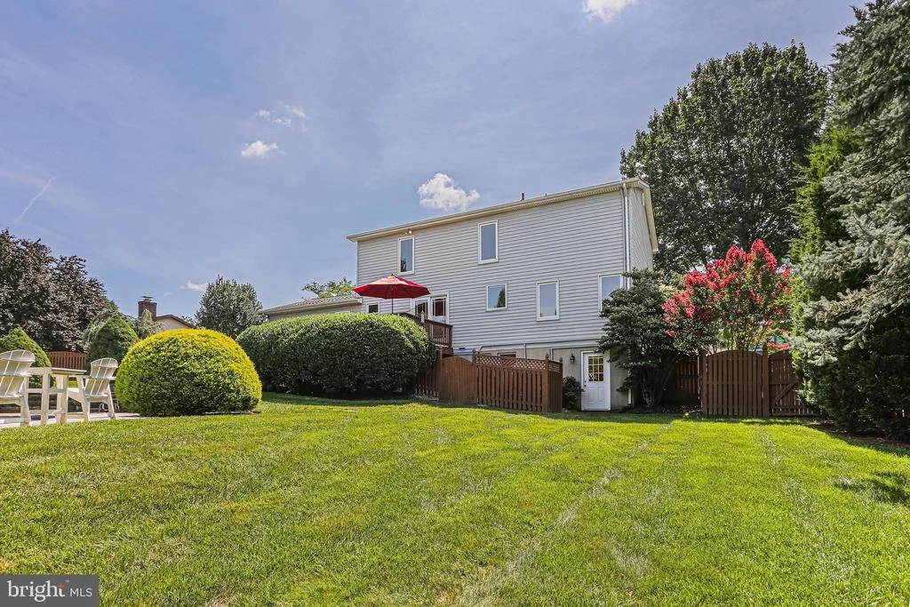 Photo of 8668 FELSVIEW DRIVE