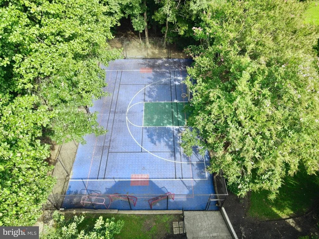 Photo of 6403 BURKE WOODS DRIVE