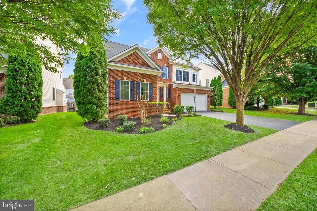 Photo of 23246 MINERVA DRIVE