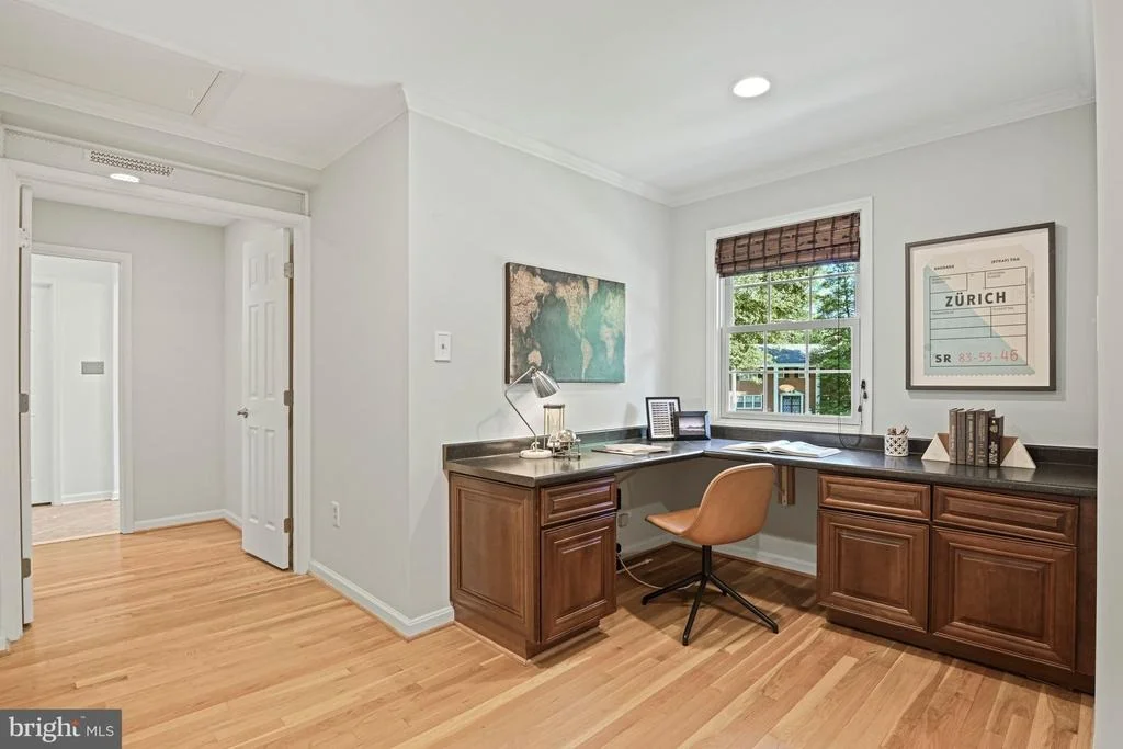 Photo of 7821 FALSTAFF ROAD