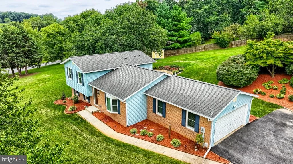 Photo of 5350 POMMEL DRIVE