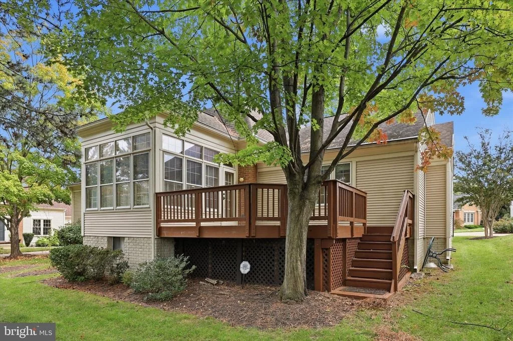 Photo of 2429 BEAR DEN ROAD