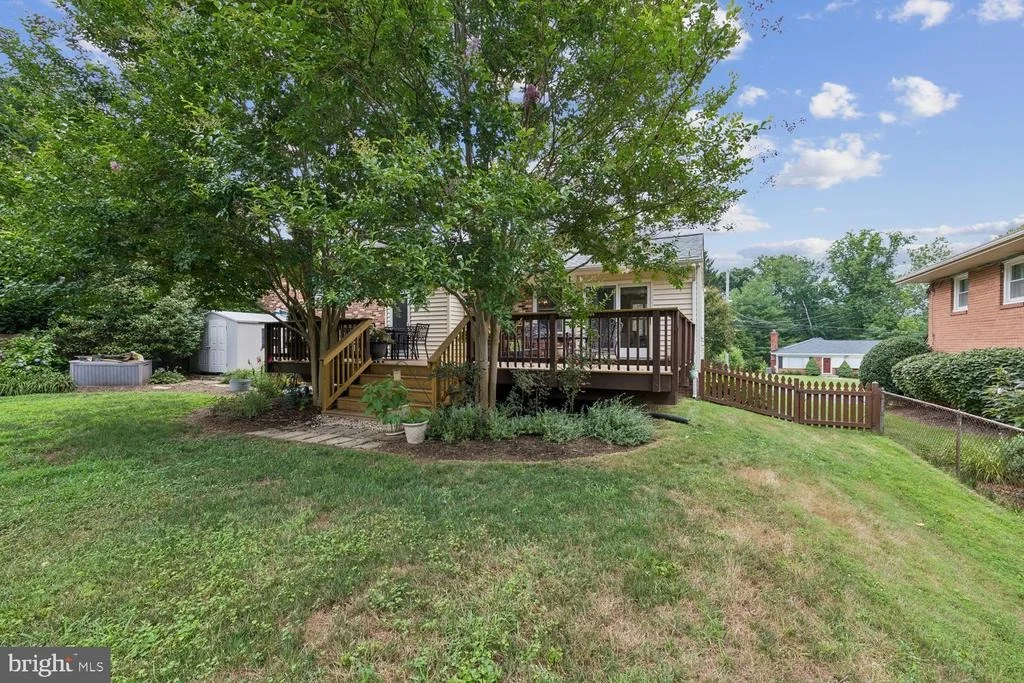Photo of 1121 TANLEY ROAD