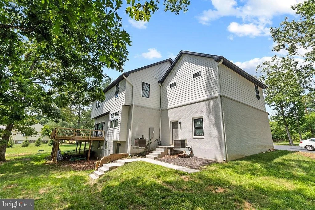 Photo of 5719 BEVERLEYS MILL ROAD