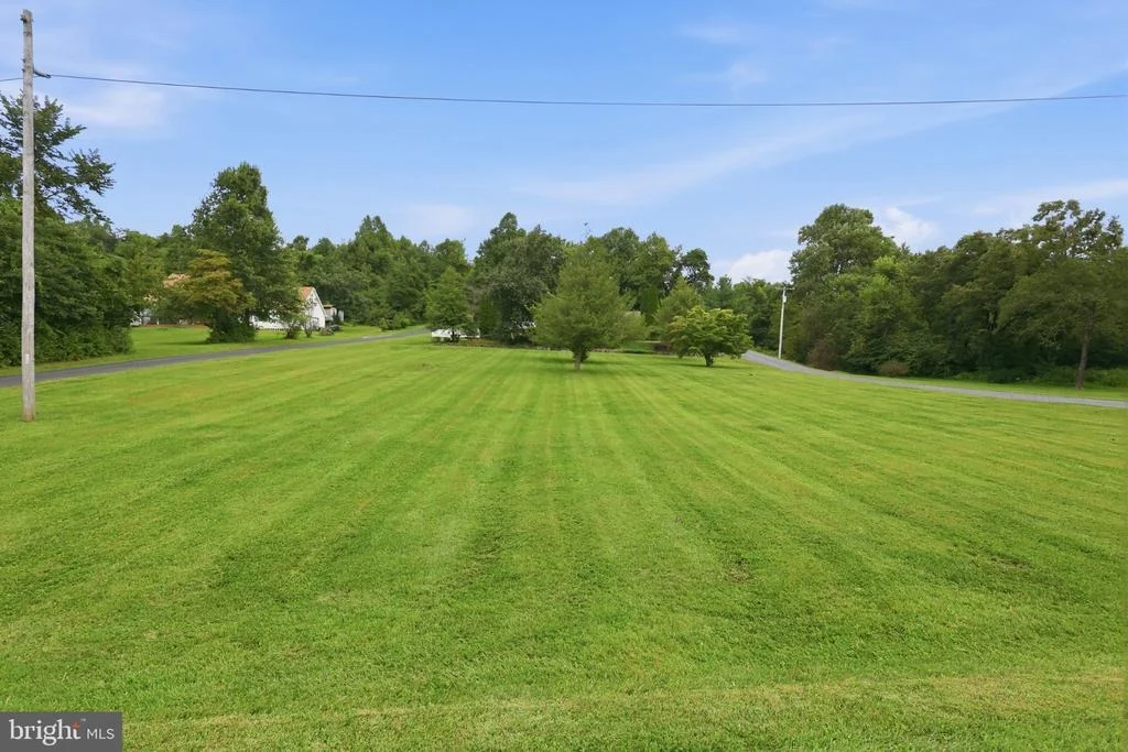 Photo of 4507 REMOUNT ROAD
