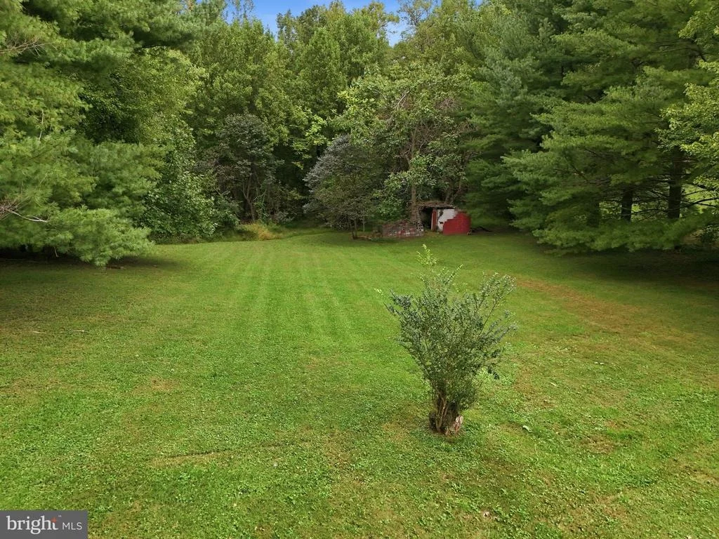 Photo of 8114 HILLCREST DRIVE