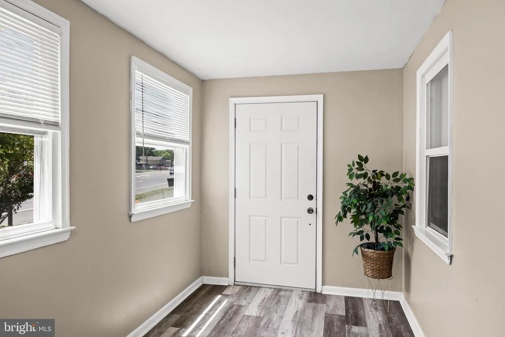 Photo of 155 W HAMPTON STREET