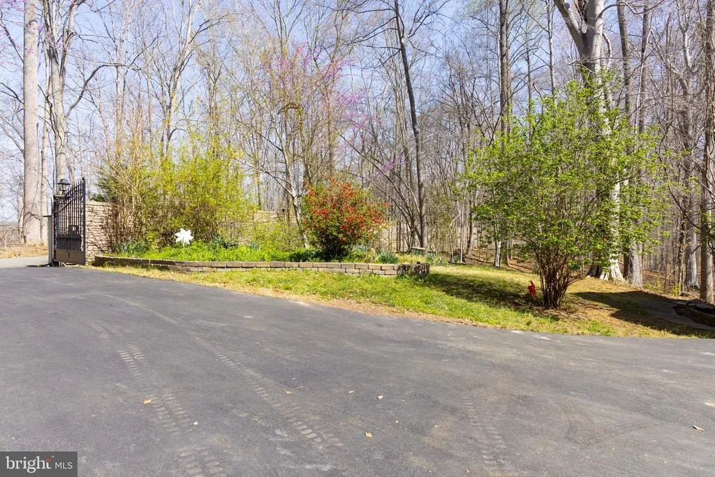 Photo of 8701 SINCLAIR MILL ROAD