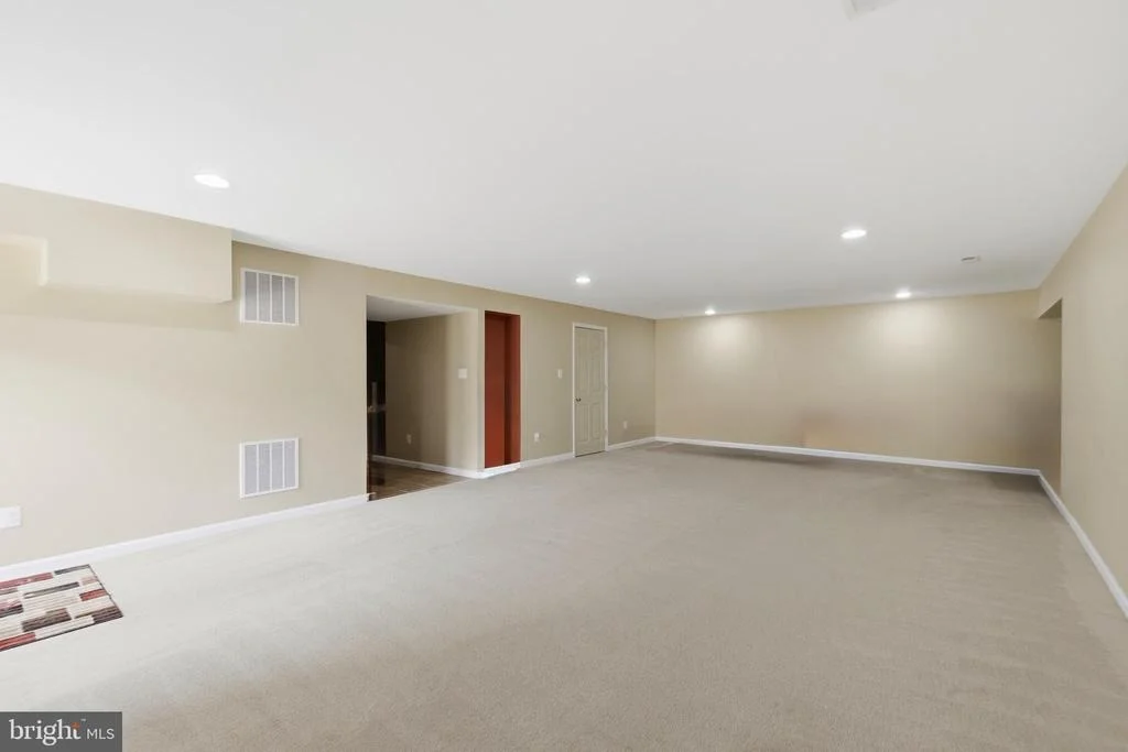 Photo of 43679 LUCKETTS BRIDGE CIRCLE