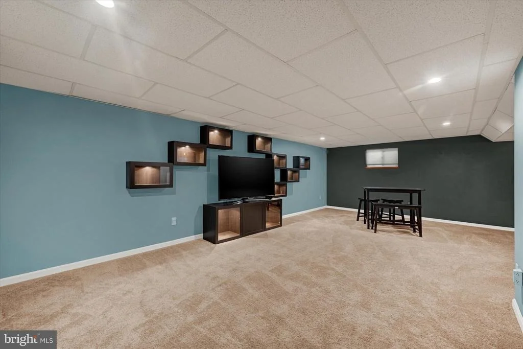 Photo of 4296 WOLF HILL DRIVE