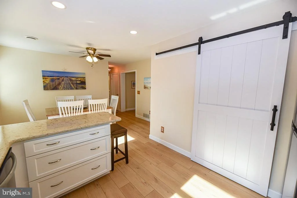 Photo of 956 LAKE VIEW DRIVE
