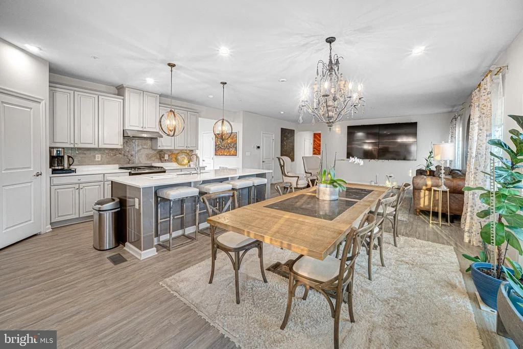 Photo of 13511 HEBRON LANE