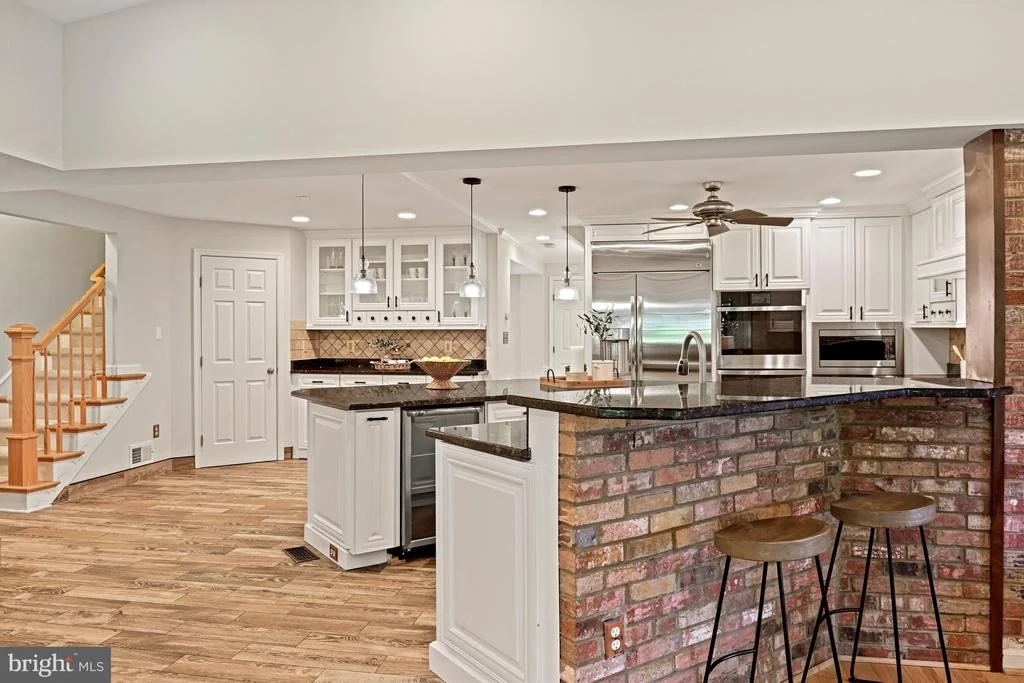 Photo of 7821 FALSTAFF ROAD