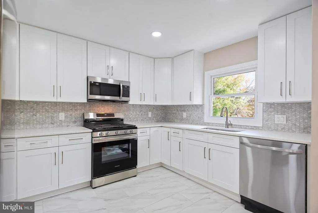 Photo of 823 MALIBU DRIVE
