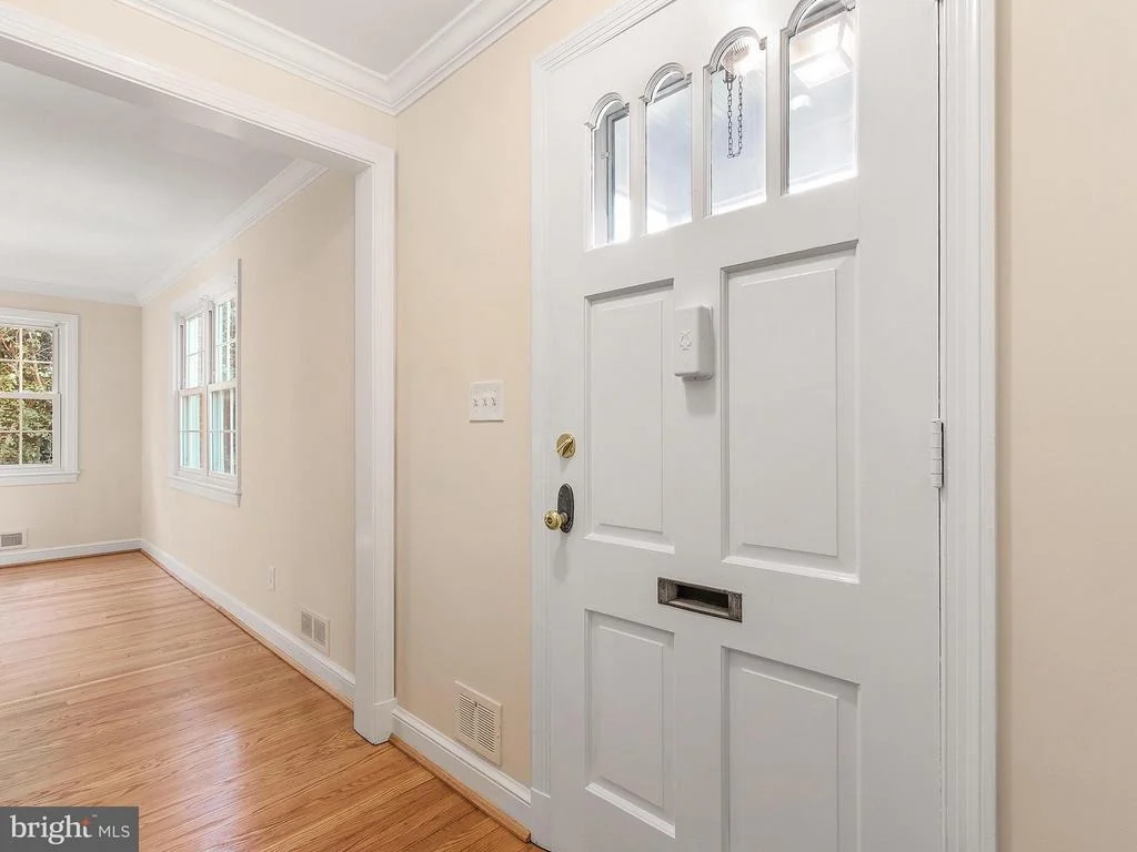 Photo of 9419 RUSSELL ROAD
