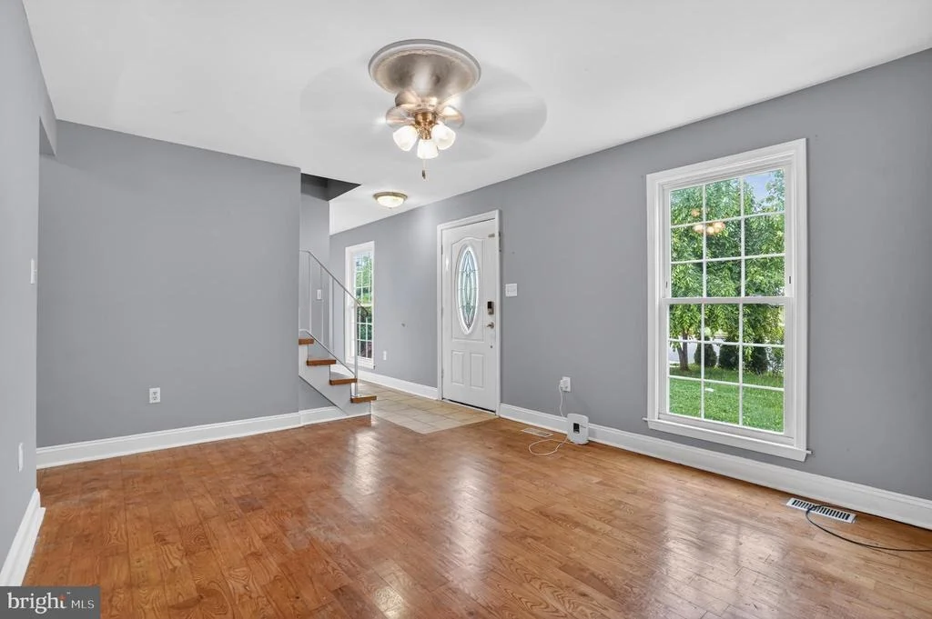 Photo of 5815 RIVERSIDE DRIVE