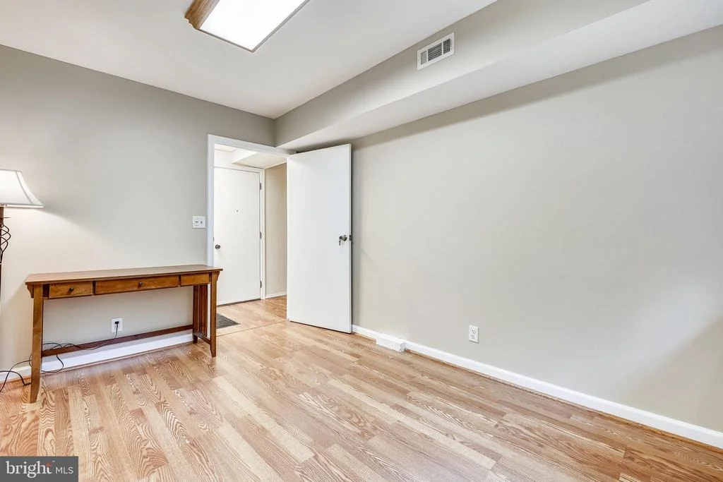 Photo of 2417 NEES LANE