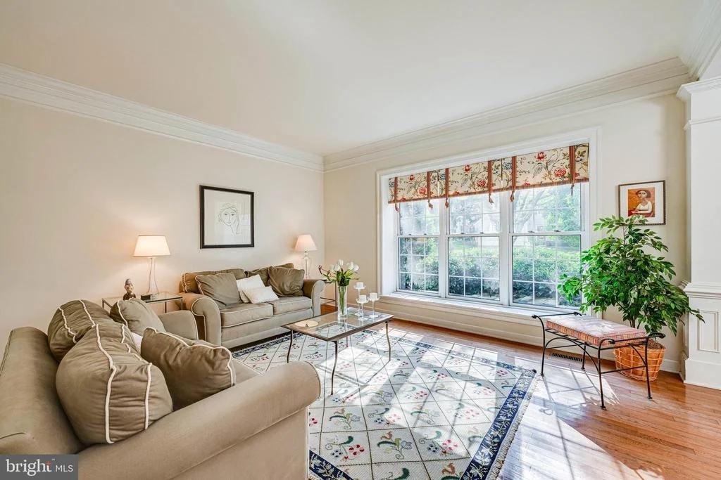 Photo of 9728 HIDDEN VALLEY ROAD