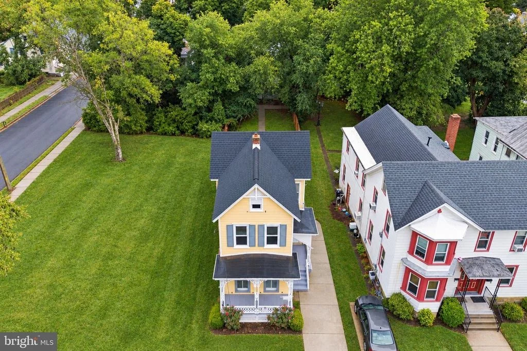 Photo of 50 WALNUT STREET