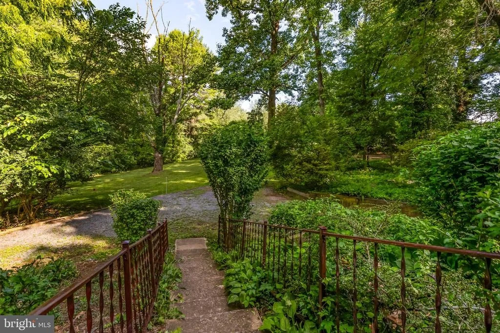 Photo of 7503 RIDGE ROAD