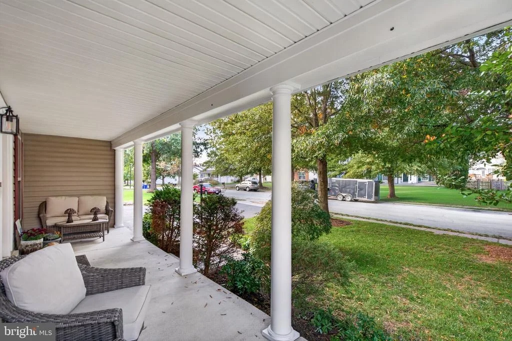 Photo of 945 DEVONSHIRE CIRCLE