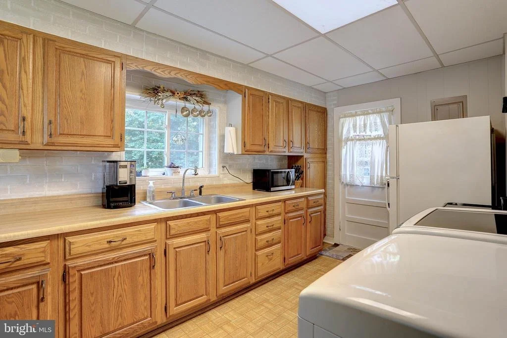 Photo of 4933 LANDING ROAD
