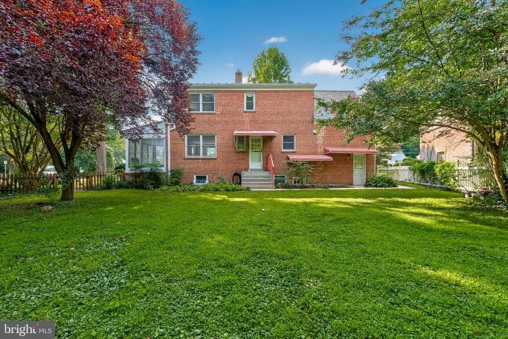 Photo of 9802 FOREST GROVE DRIVE
