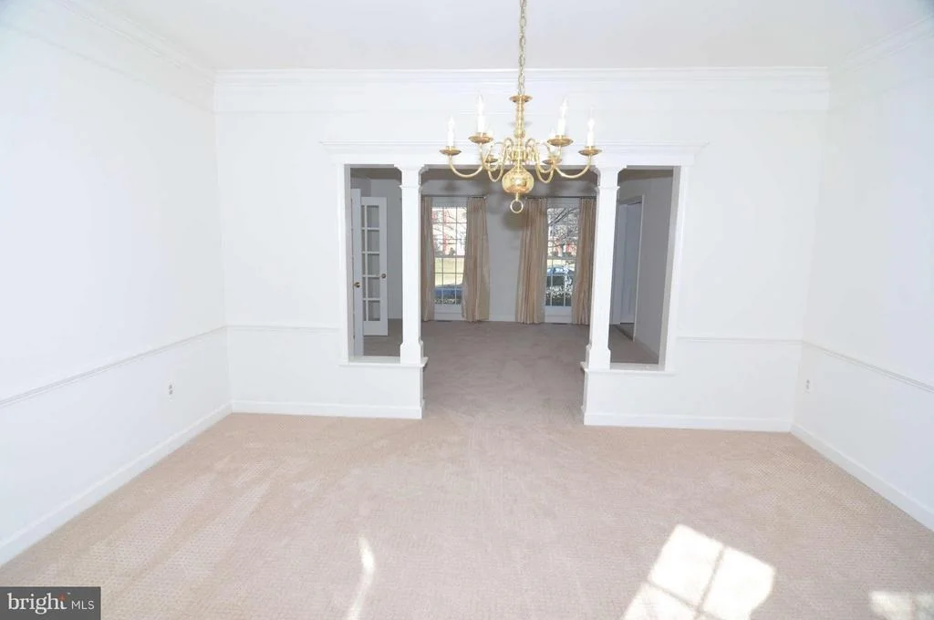 Photo of 19820 MEREDITH DRIVE