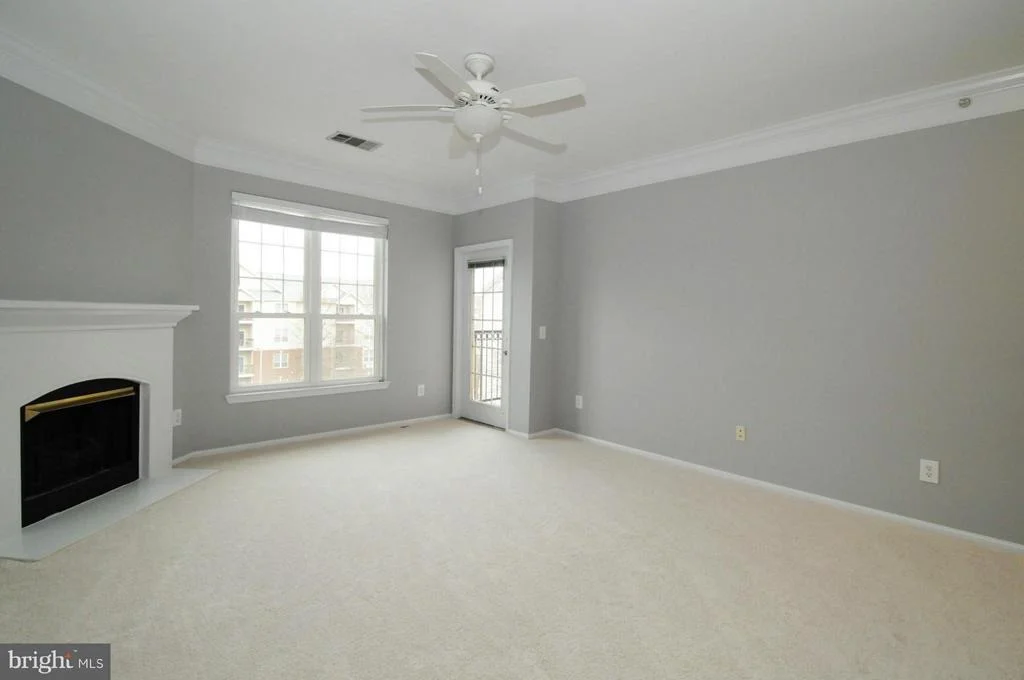 Photo of Unit 4415 at 1580 SPRING GATE DRIVE