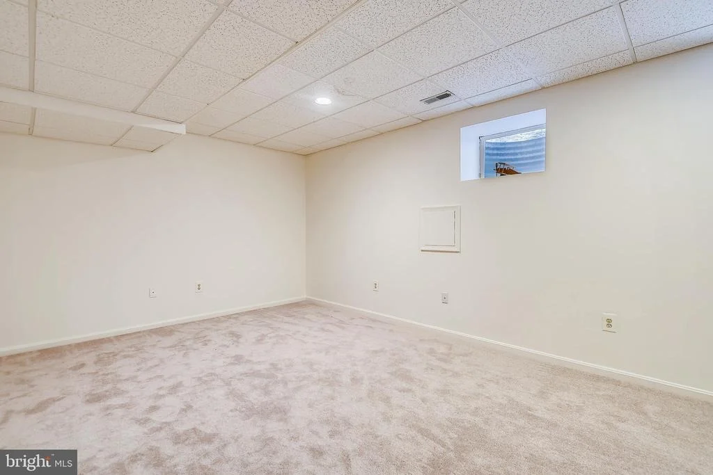 Photo of 7700 WARFIELD ROAD