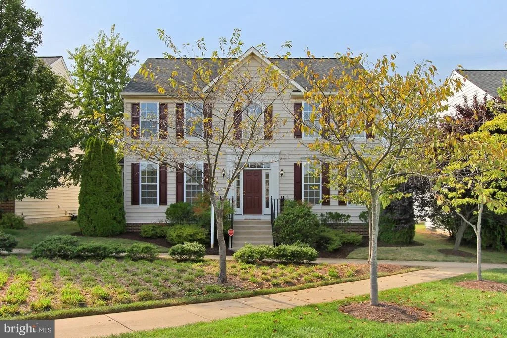 Photo of 6715 SELBOURNE LANE