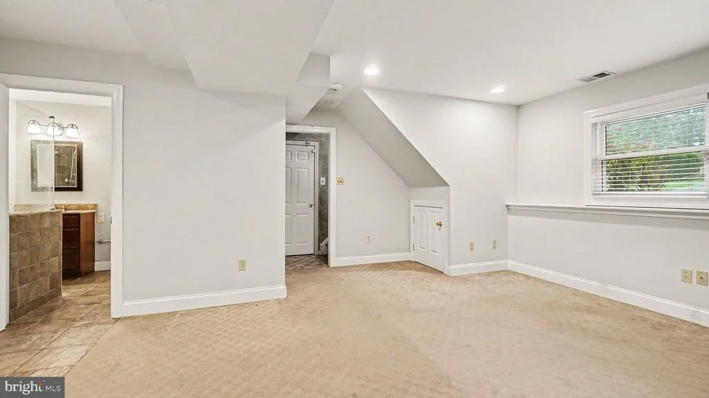 Photo of 314 COLONIAL DRIVE