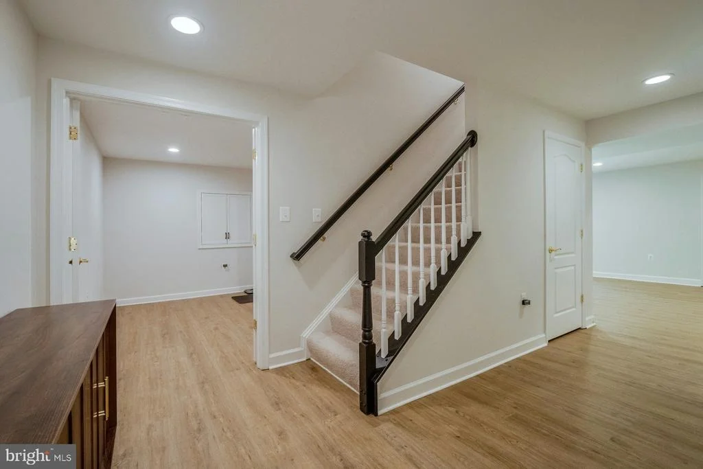 Photo of 17301 ROUNDMONT PLACE