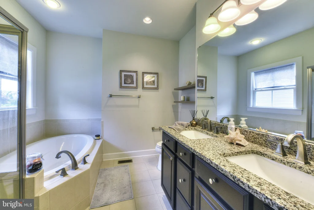 Photo of 33512 AUBURN DRIVE