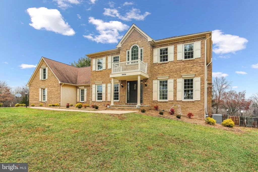 Photo of 9409 THORNEDIKE DRIVE