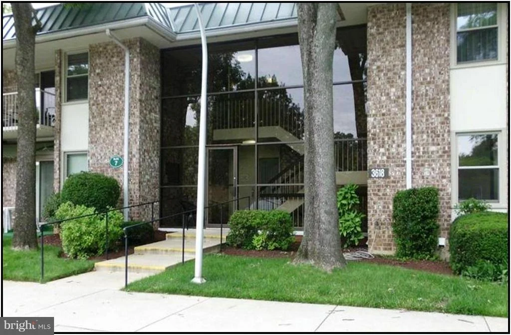 Photo of Unit 72E at 3618 GLENEAGLES DRIVE
