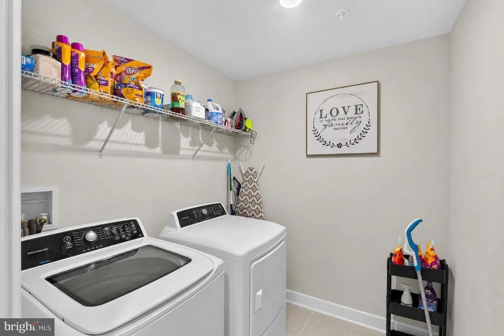 Photo of 4294 SHAKESPEARE CIRCLE