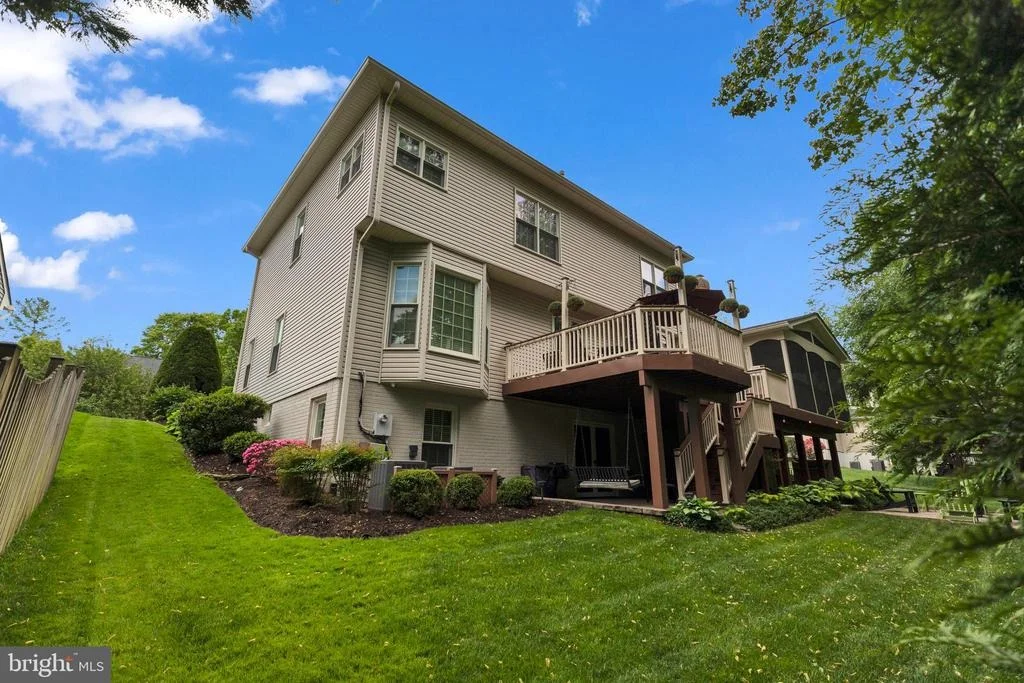 Photo of 8323 ARGENT CIRCLE